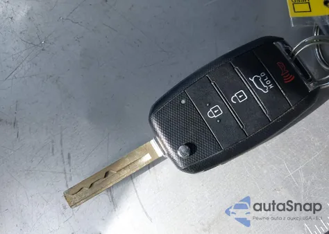 2016 Kia Sorento 2.4L Lx z USA, uszkodzony, nr VIN 5XYPG4A39GG091994